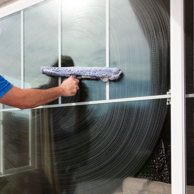 Window Cleaning in Medicine Park